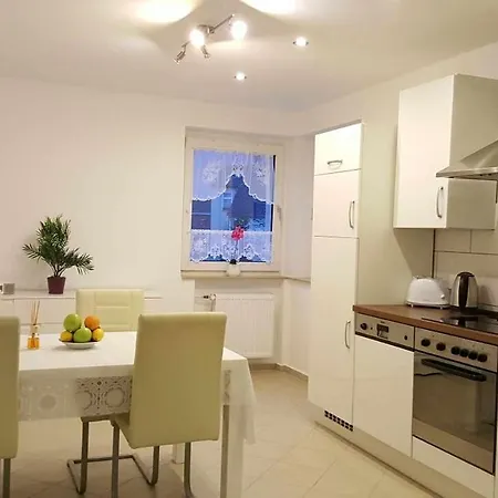 3 Apartment *